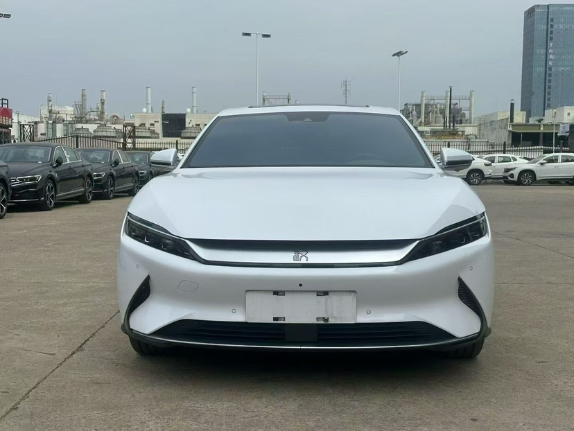 BYD Han 2023 BYD Han 2023 صورة سيارة