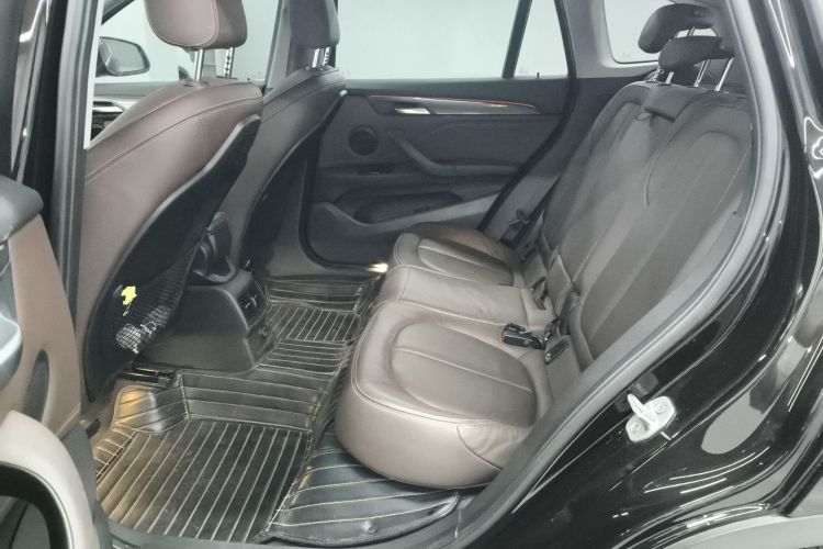 BMW X1 2017 imagen de coche #17