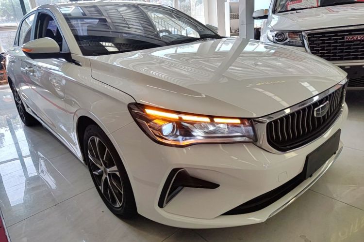 GEELY Emgrand 2021 car image #4