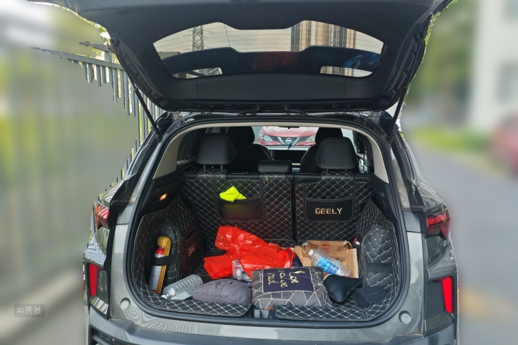 GEELY Coolray 2023 car image #21
