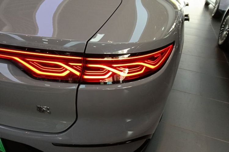 BYD Han 2024 #8 BYD Han 2024 car image #8