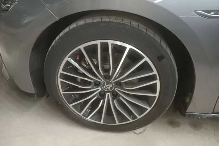 BYD Han 2021 car image #9