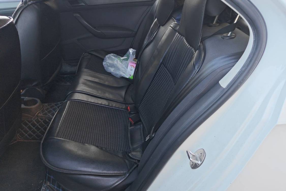 Volkswagen Santana 2018 car image #19