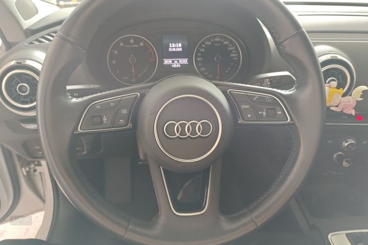 Audi A3 2019 car image #12
