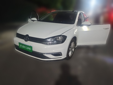 Volkswagen Golf 2019 صورة سيارة 