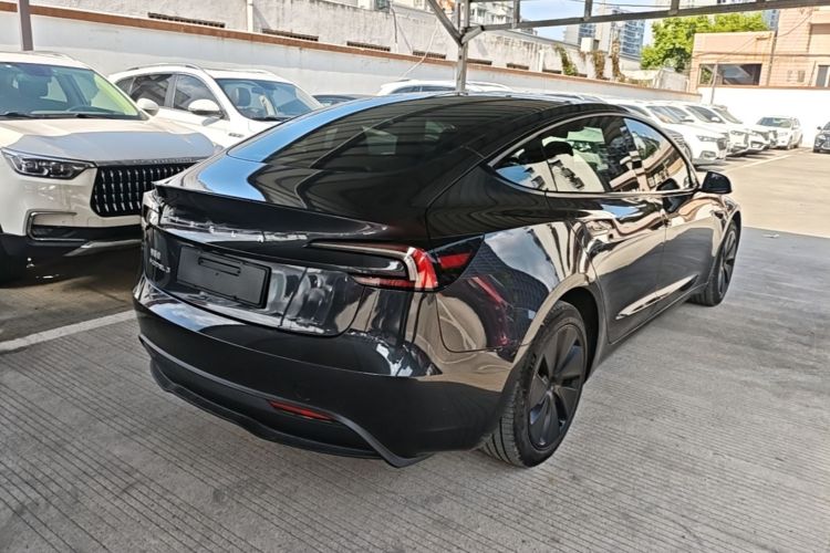 Tesla Model 3 2024 #7 Tesla Model 3 2024 car image #7