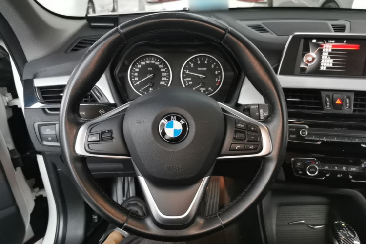 BMW X1 2017 car image #11