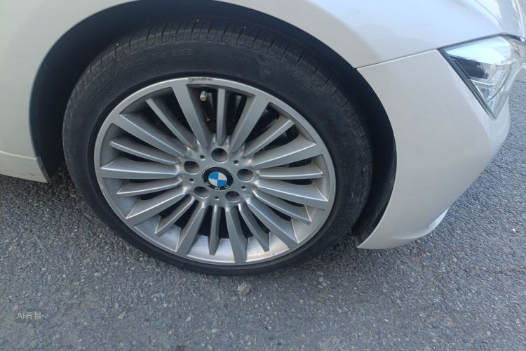 BMW 3 Series 2017 car image #9