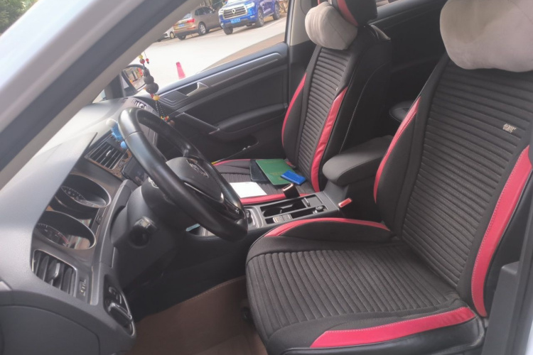 Volkswagen Golf 2015 car image #19