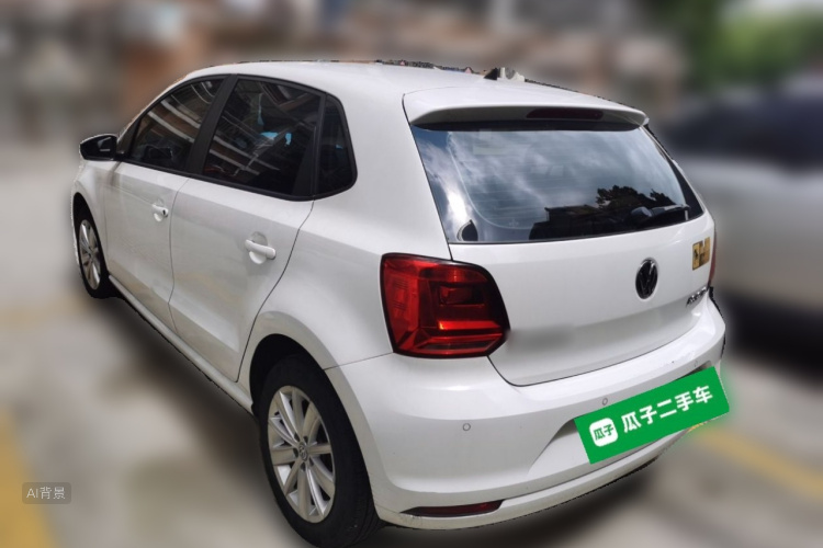 Volkswagen Polo 2015 car image #5