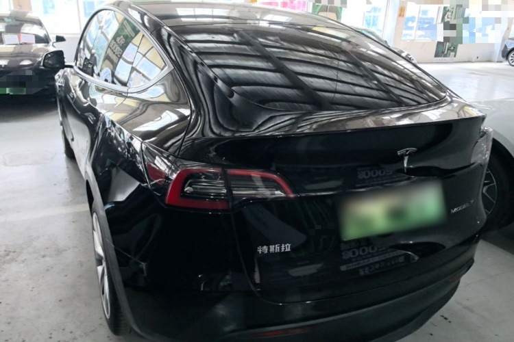 Tesla Model Y 2023 #7 Tesla Model Y 2023 صورة سيارة #7