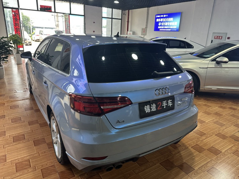 Audi A3 2019 car image #9