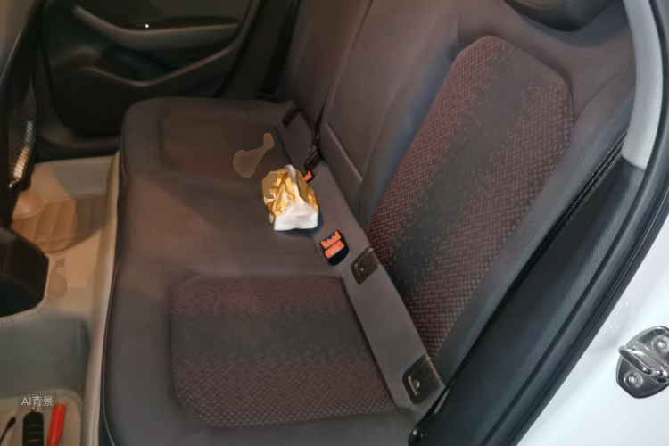 Audi A3 2018 car image #14