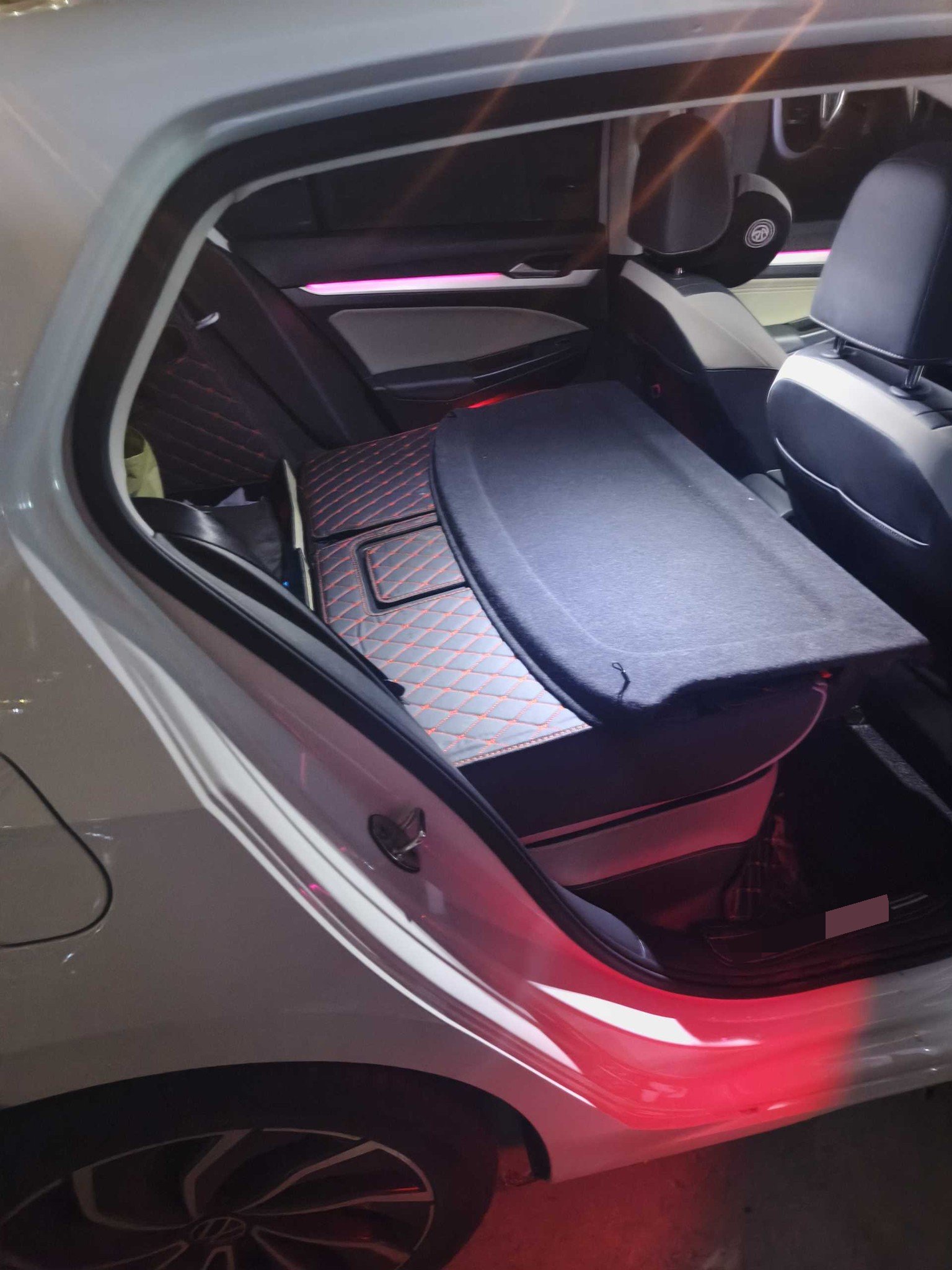 Volkswagen Golf 2022 car image #5