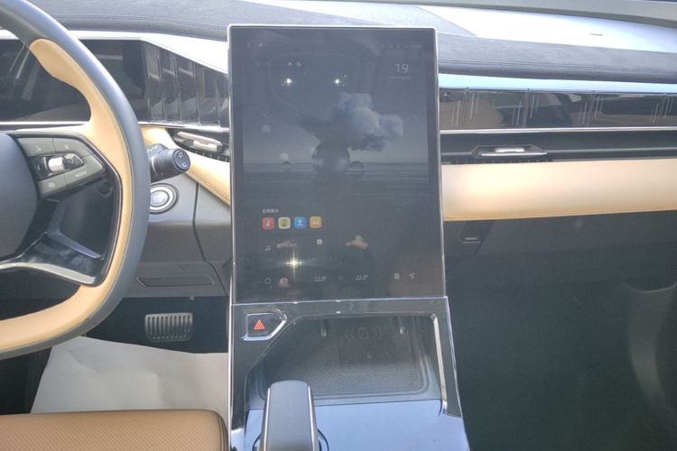 GEELY Boyue L 2022 car image #13