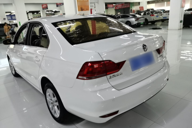 Volkswagen Santana 2016 car image #5