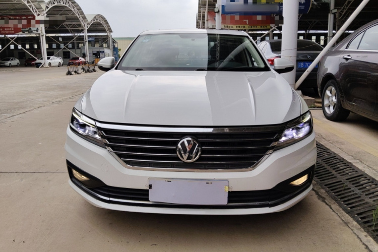 Volkswagen Lavida 2019 car image #3