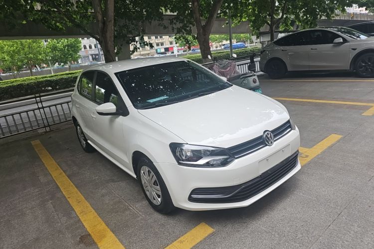 Volkswagen Polo 2017 car image #6