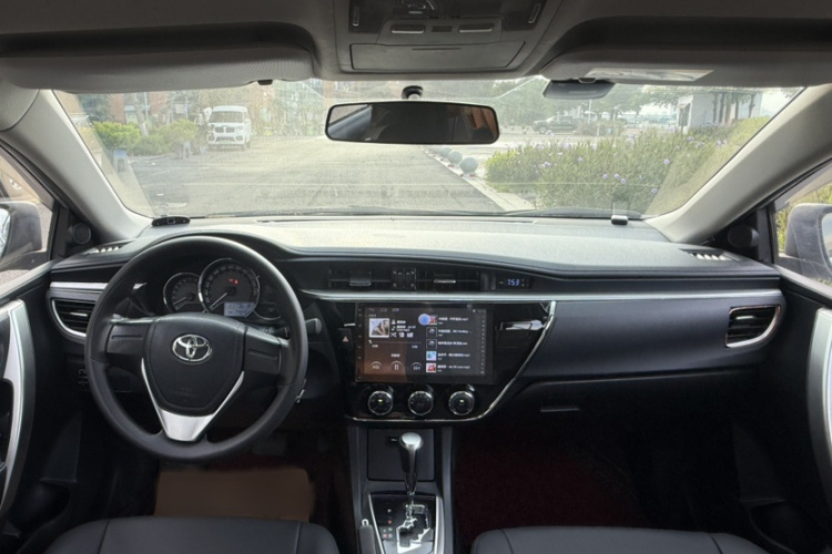 Toyota Corolla 2017 #20 Toyota Corolla 2017 car image #20