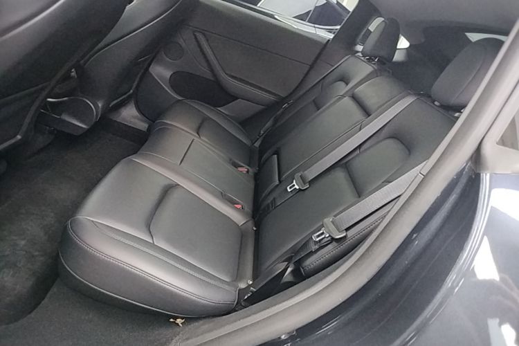 Tesla Model Y 2024 #13 Tesla Model Y 2024 immagine di auto #13