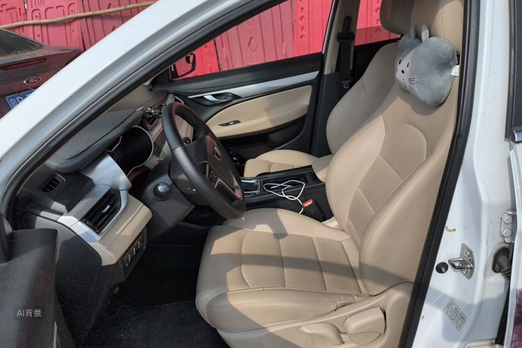 GEELY Emgrand 2018 #17 GEELY Emgrand 2018 صورة سيارة #17