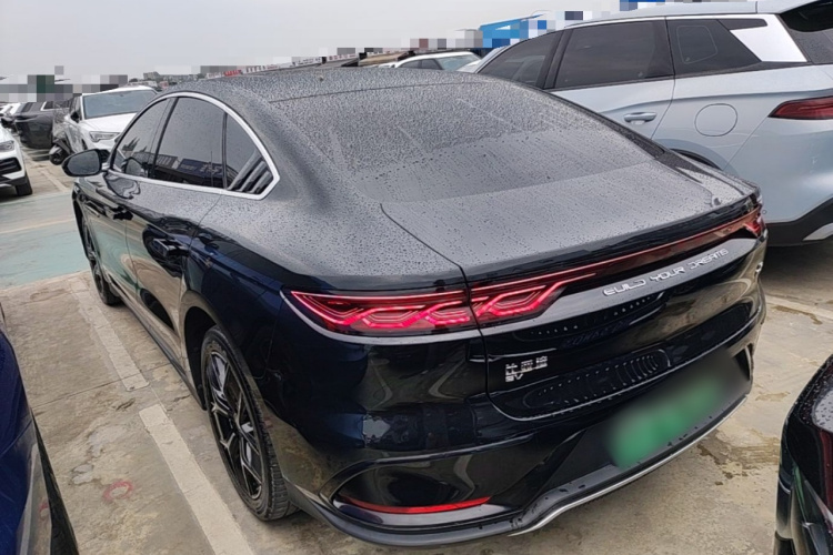 BYD Han 2024 car image #7