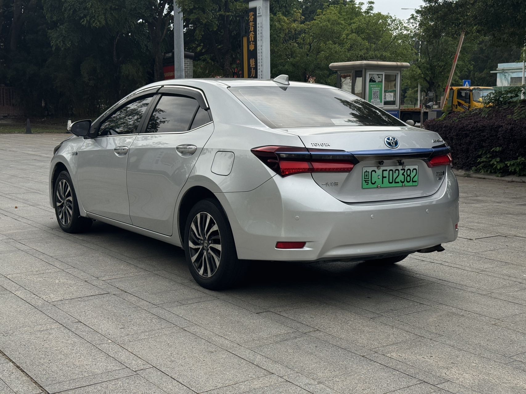 Toyota Corolla Hybird E+ 2019 immagine di auto #13