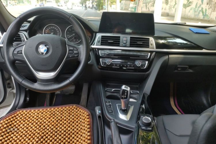 BMW 3 Series 2017 #11 BMW 3 Series 2017 car image #11