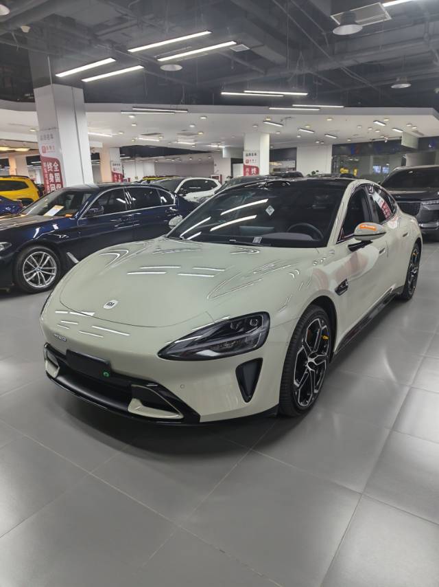 MI SU7 2025 MI SU7 2025 car image