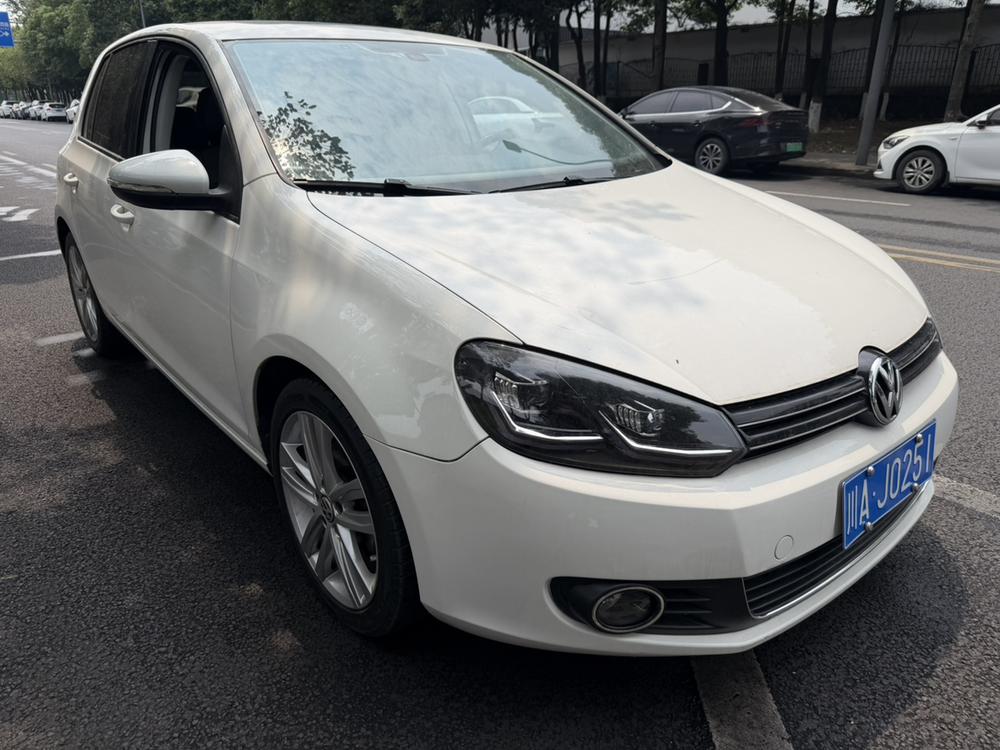 Volkswagen Golf 2013 car image #3