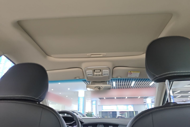 GEELY Emgrand GS 2019 car image #18