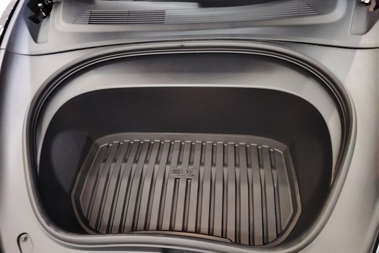 Tesla Model 3 2024 car image #20