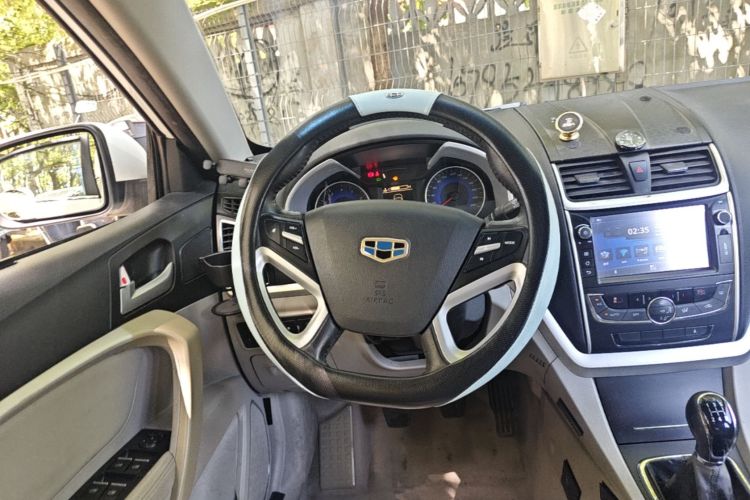 GEELY Emgrand 2015 #12 GEELY Emgrand 2015 car image #12