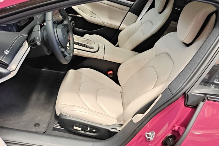 MI SU7 2025 car image #15