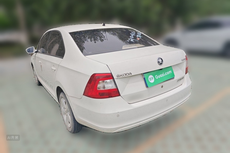 Skoda Rapid 2016 car image #5