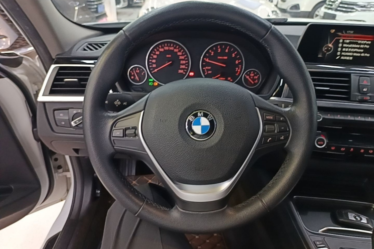 BMW 3 Series 2016 #11 BMW 3 Series 2016 car image #11