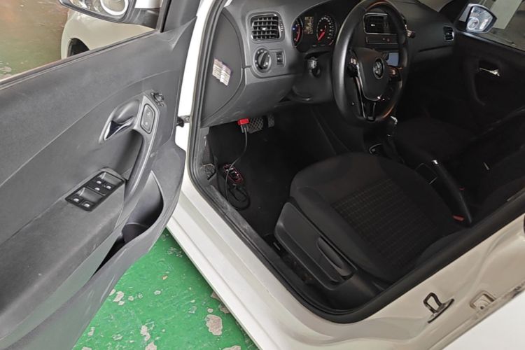 Volkswagen Polo 2017 #16 Volkswagen Polo 2017 car image #16