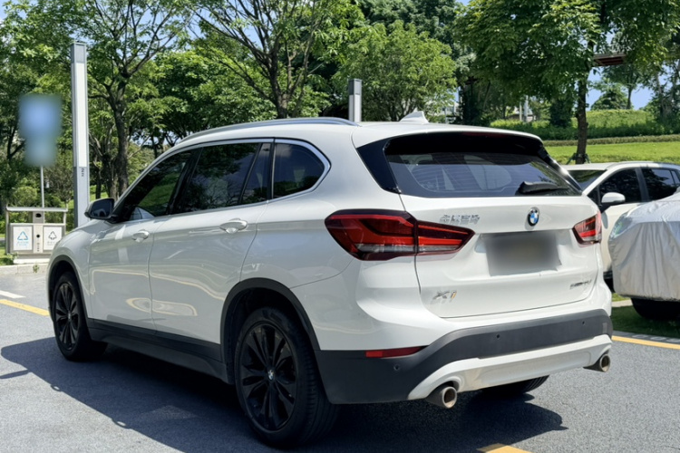 BMW X1 2021 car image #8