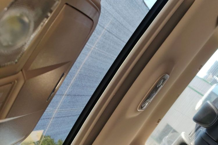 GEELY Emgrand 2017 car image #18