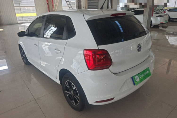 Volkswagen Polo 2018 car image #7