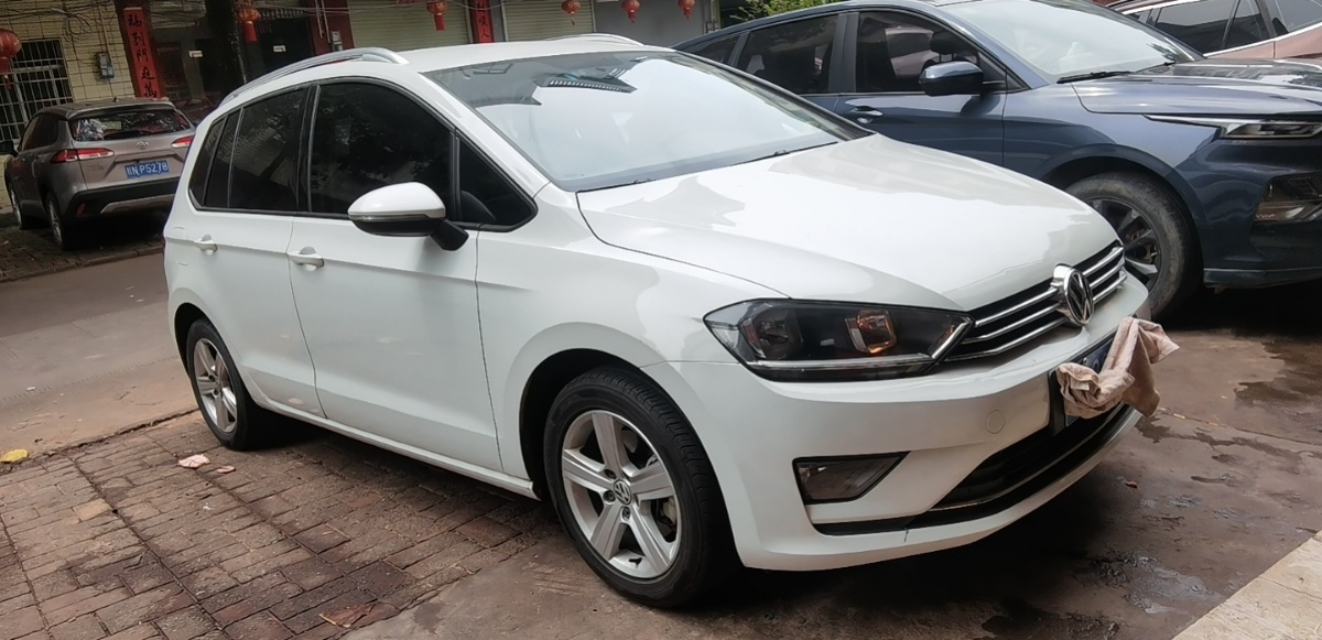 Volkswagen Golf Sportsvan 2017 #2 Volkswagen Golf Sportsvan 2017 car image #2