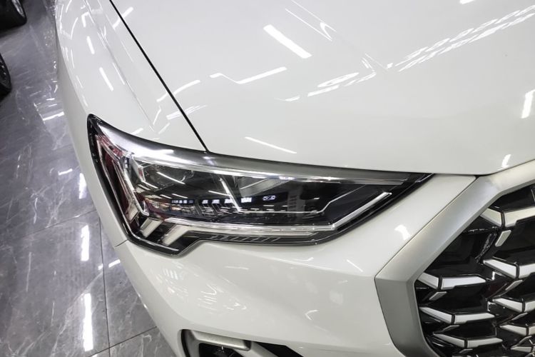 Audi Q3 2024 #8 Audi Q3 2024 car image #8