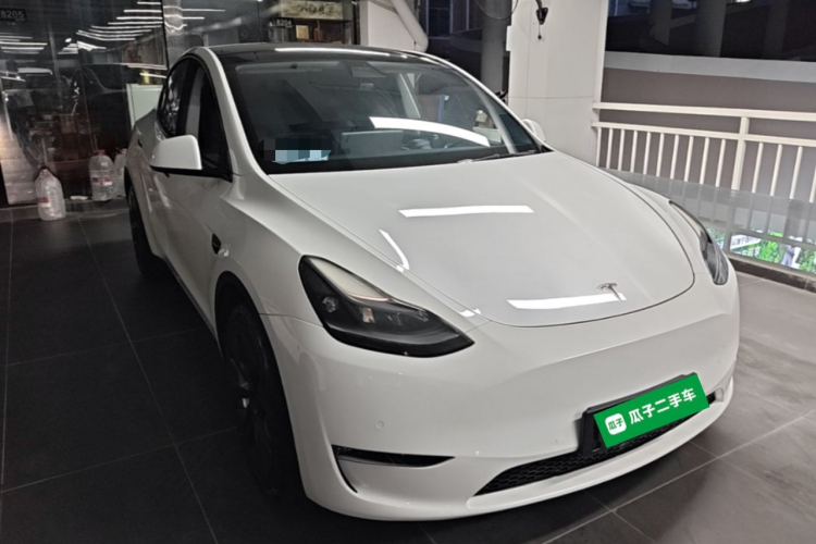Tesla Model Y 2021 #4 Tesla Model Y 2021 car image #4