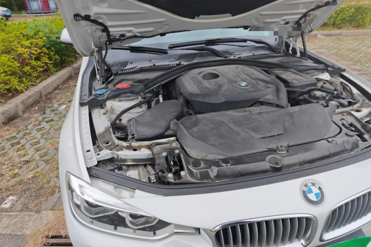 BMW 3 Series 2018 #22 BMW 3 Series 2018 car image #22