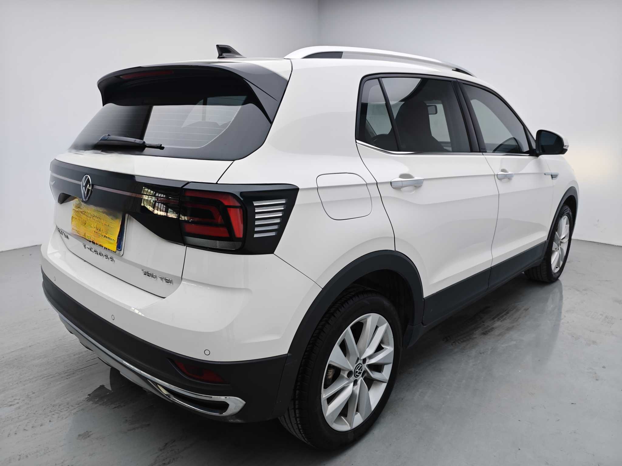 Volkswagen T-Cross 2022 car image #4