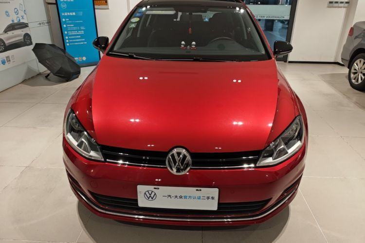 Volkswagen Golf 2017 car image #3