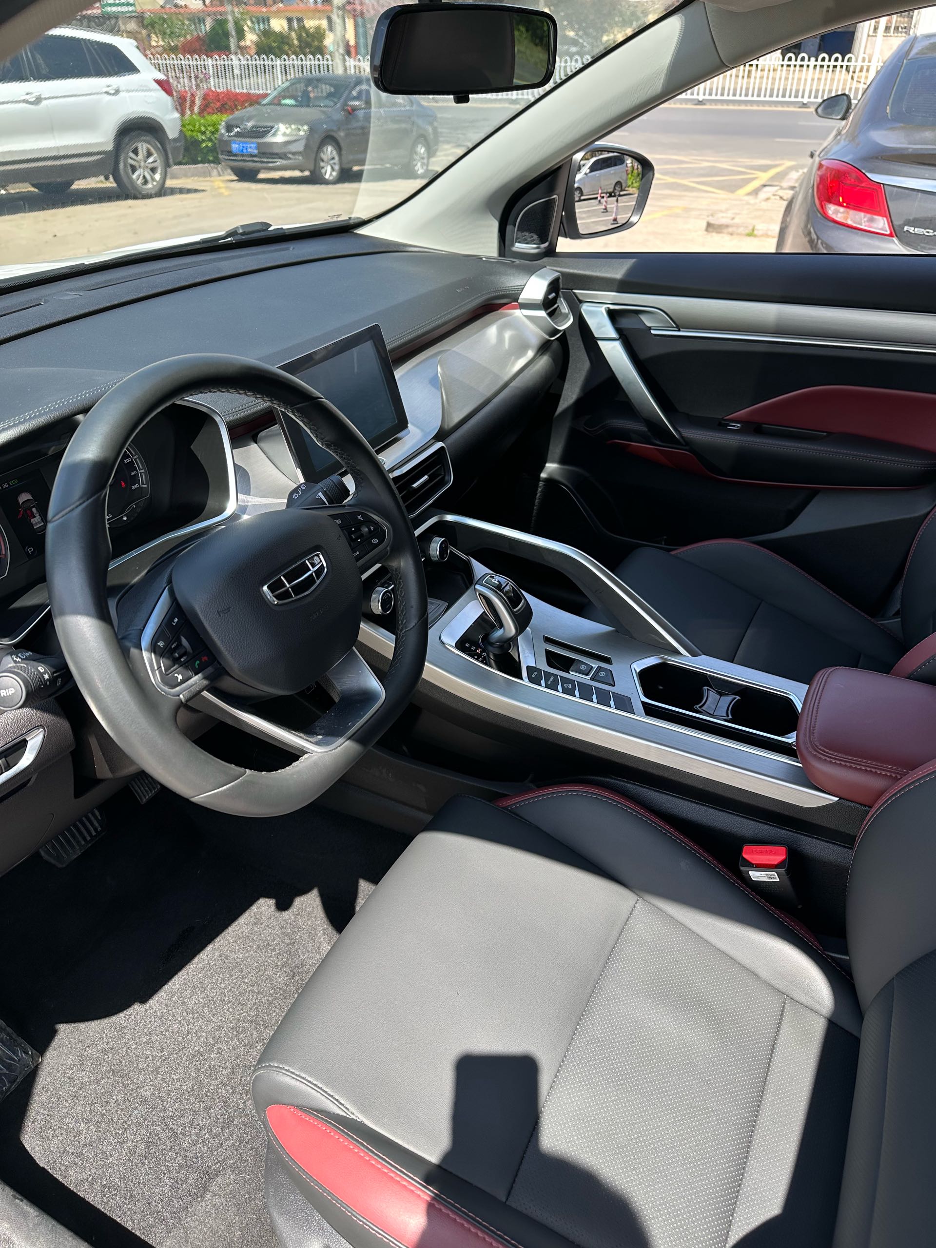 GEELY Coolray 2021 #5 GEELY Coolray 2021 car image #5