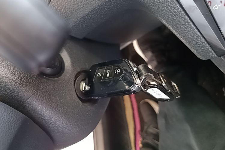 Volkswagen Santana 2018 image de voiture #9