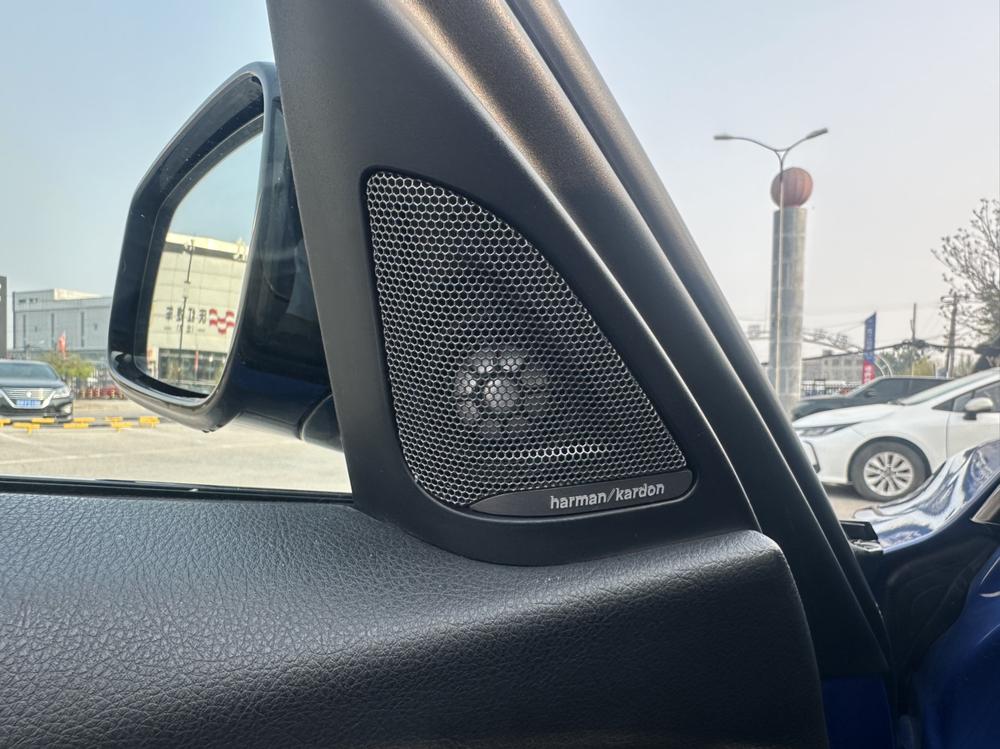 BMW 3 Series 2018 صورة سيارة #7