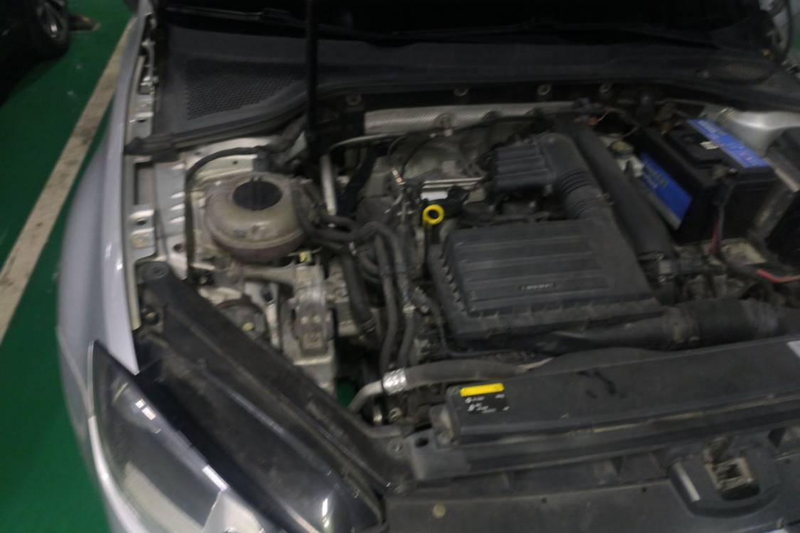 Volkswagen Golf 2014 car image #11